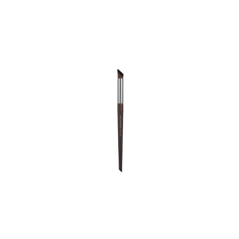 ANGLED EYE SHADER BRUSH 234